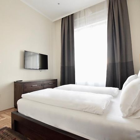 בודפשט Luxury Apartment By Hi5 - Kiraly Street Suite מראה חיצוני תמונה