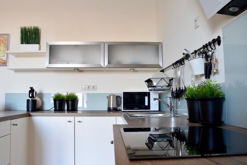בודפשט Luxury Apartment By Hi5 - Kiraly Street Suite מראה חיצוני תמונה