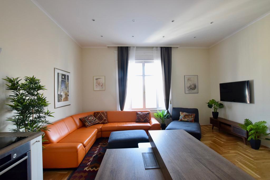 בודפשט Luxury Apartment By Hi5 - Kiraly Street Suite מראה חיצוני תמונה