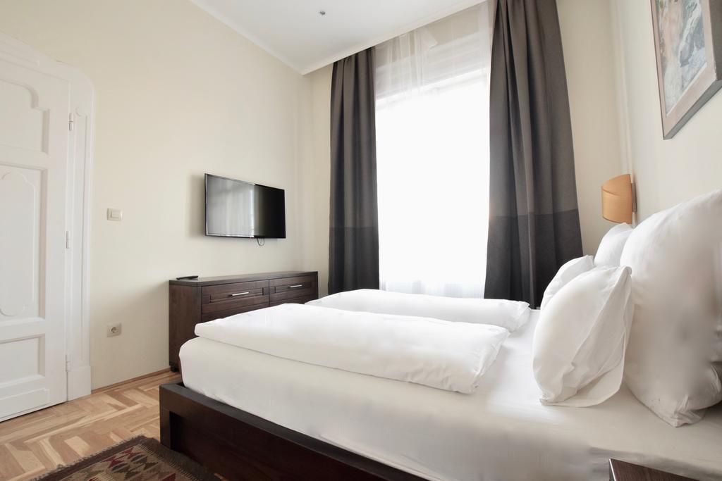 בודפשט Luxury Apartment By Hi5 - Kiraly Street Suite מראה חיצוני תמונה