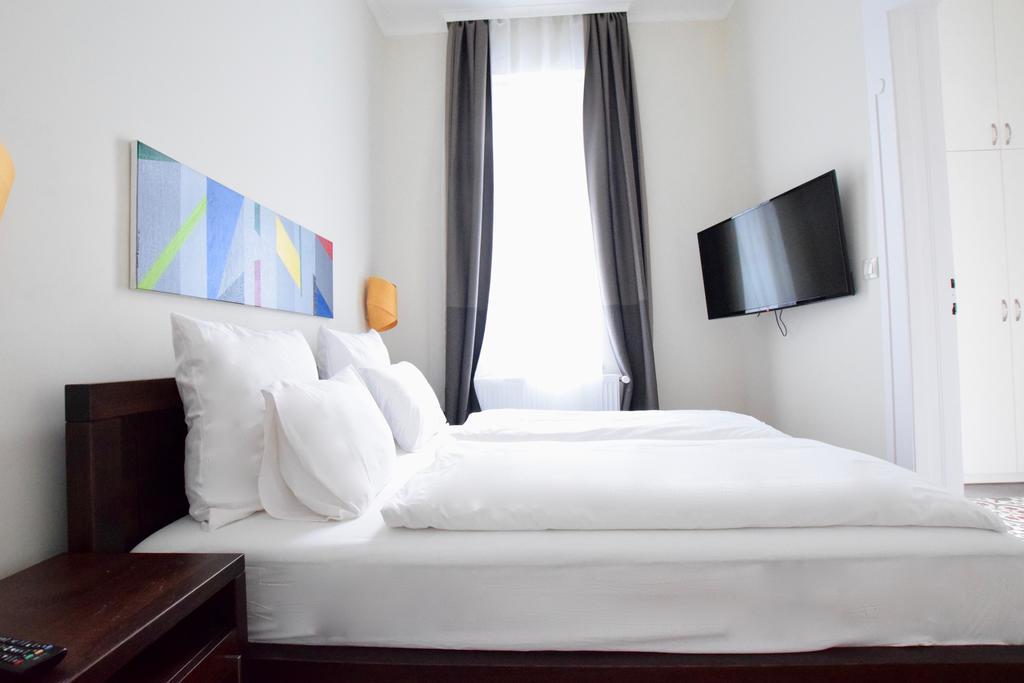 בודפשט Luxury Apartment By Hi5 - Kiraly Street Suite מראה חיצוני תמונה